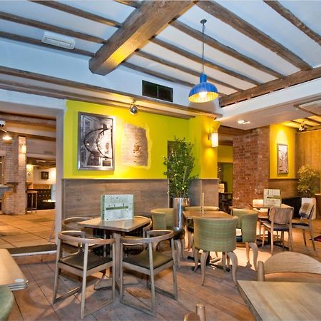 The King'S Head Hotel Wetherspoon Beccles Bagian luar foto