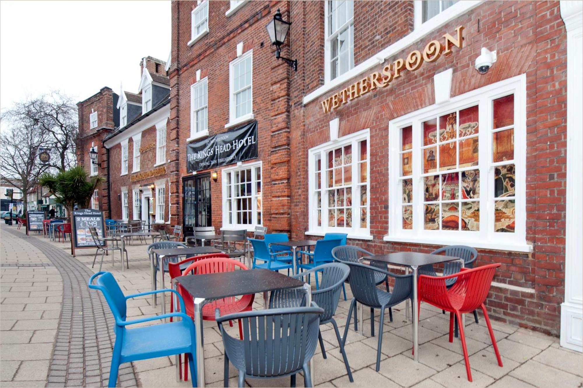The King'S Head Hotel Wetherspoon Beccles Bagian luar foto