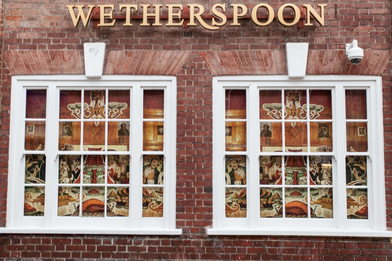 The King'S Head Hotel Wetherspoon Beccles Bagian luar foto